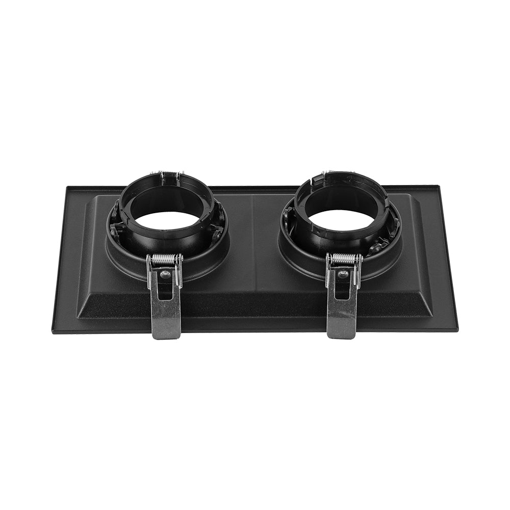 BRY-GATA-B-2D-SQR-BLC-BLC-SPOT ROZETNA