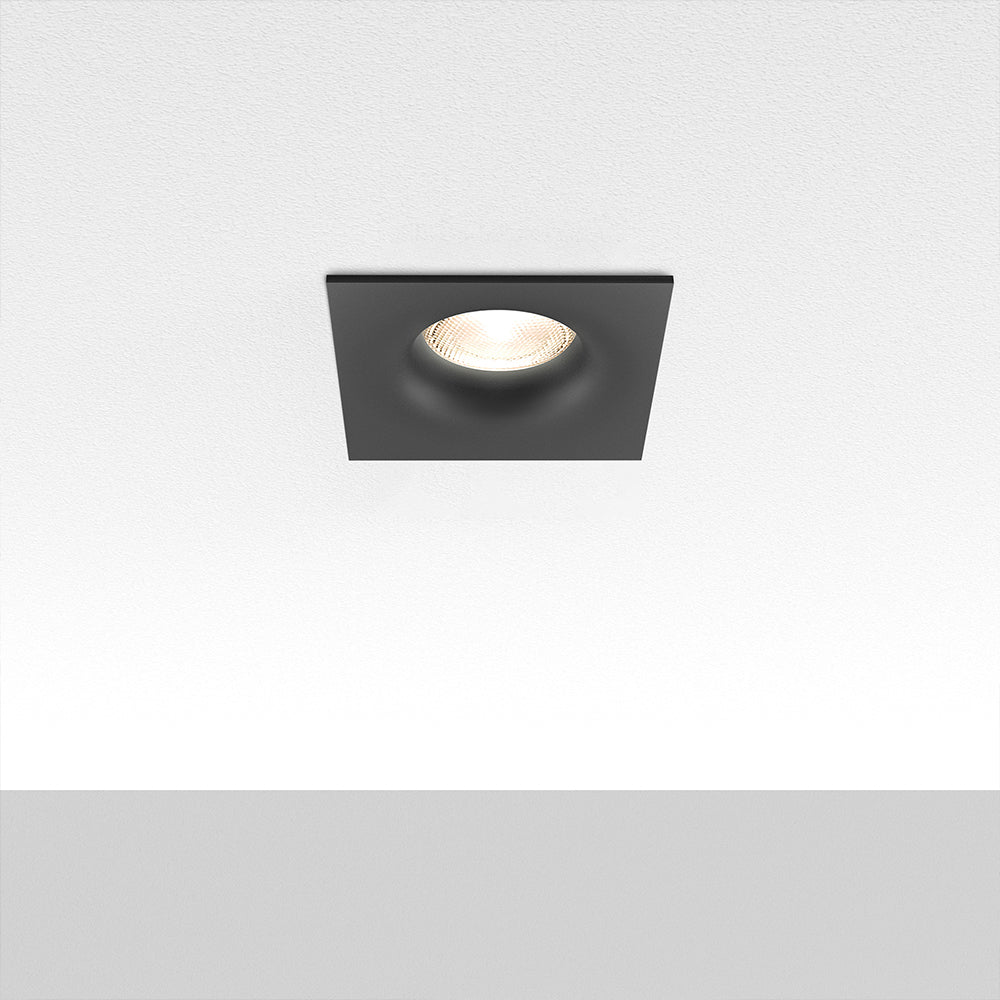 BRY-TETRA-D-KVADRATNA-CRNA-ROZETNA