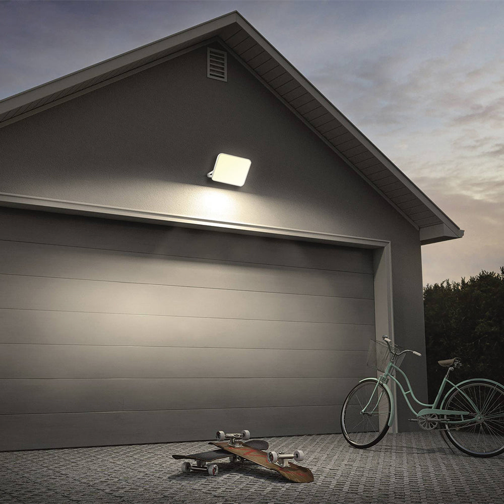 BRY-FLOOD-WF-30W-BELI-3U1-IP65-LED REFLEKTOR