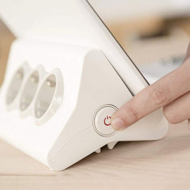 LG 694810 PRODUZNI BLOK 3X2P+E 2XUSB-A + OSIG 1.5M (BELA/S.SIVA)